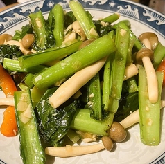 青菜のにんにく塩炒め