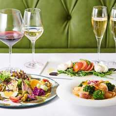 【当日40名貸切可能！】R1 TOKYO Bar&Restaurantの写真2