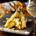 料理メニュー写真&nbsp;季節の魚介と野菜のチーズ天ぷら