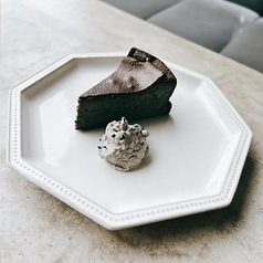 黒ごまのバスクチーズケーキ