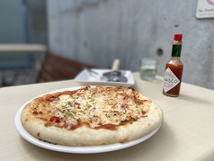 ピザ各種（マルゲリータ／4種のチーズ／グリルチキン）
