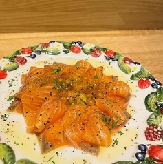 スモークサーモンとアボカドカルパッチョ
