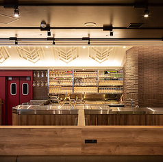 少人数でのお食事から大人数でのご宴会まで、様々な場面でご利用いただけます。