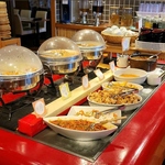 季節の食材を使用したお料理を10品程度毎月新メニューとして登場させています。