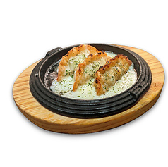 鉄板チーズマンドゥ