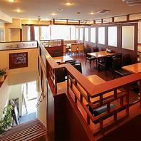 デートや友人との飲みなど、少人数での集まりにも◎