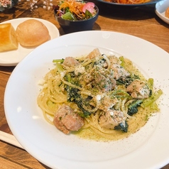 若鶏のバジルクリームソースパスタ(8月限定)