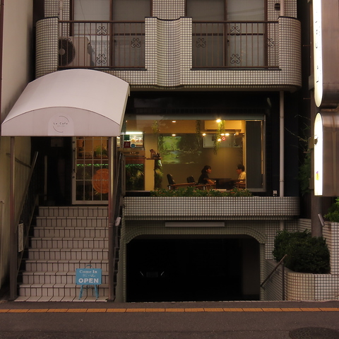 Le Cafe hakushima  JtF nNV}
