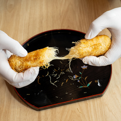 原宿の最新トレンドを席巻！話題沸騰の「ドバイロール」