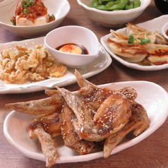 居酒屋スタイルで手軽に楽しむ絶品メニューの数々