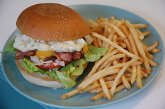タルタルベーコンチーズバーガー
