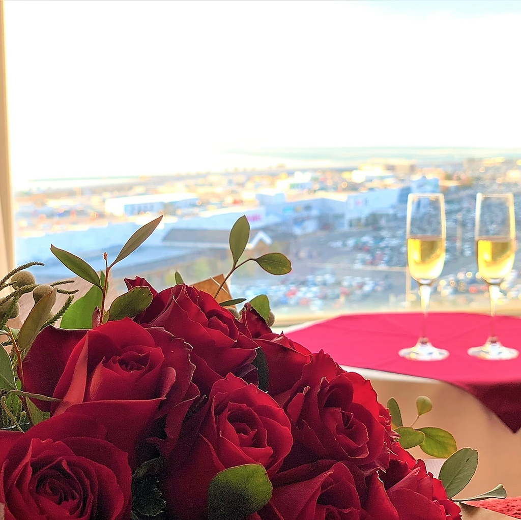 プロポーズのお手伝いもさせていただきます。詳細はプロポーズコースをご覧ください。一日一組限定。