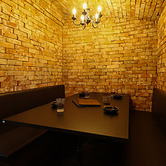 最大8人が貸切できる空間となっております♪