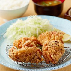 超ジューシーの鶏のからあげ定食