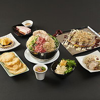 もんじゃをはじめとした絶品鉄板料理の数々