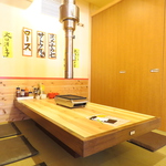 掘りごたつ式のテーブル席もご用意しております！コロナ対策もバッチリです♪