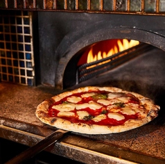 40時間ゆっくり発酵させたナポリスタイルのピザ！