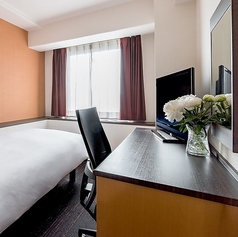 お控室として、また宿泊もご希望の方にはthe b 名古屋のお部屋をご用意させていただくことも可能です