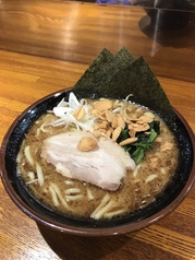 焦がしニンニク味噌ラーメン