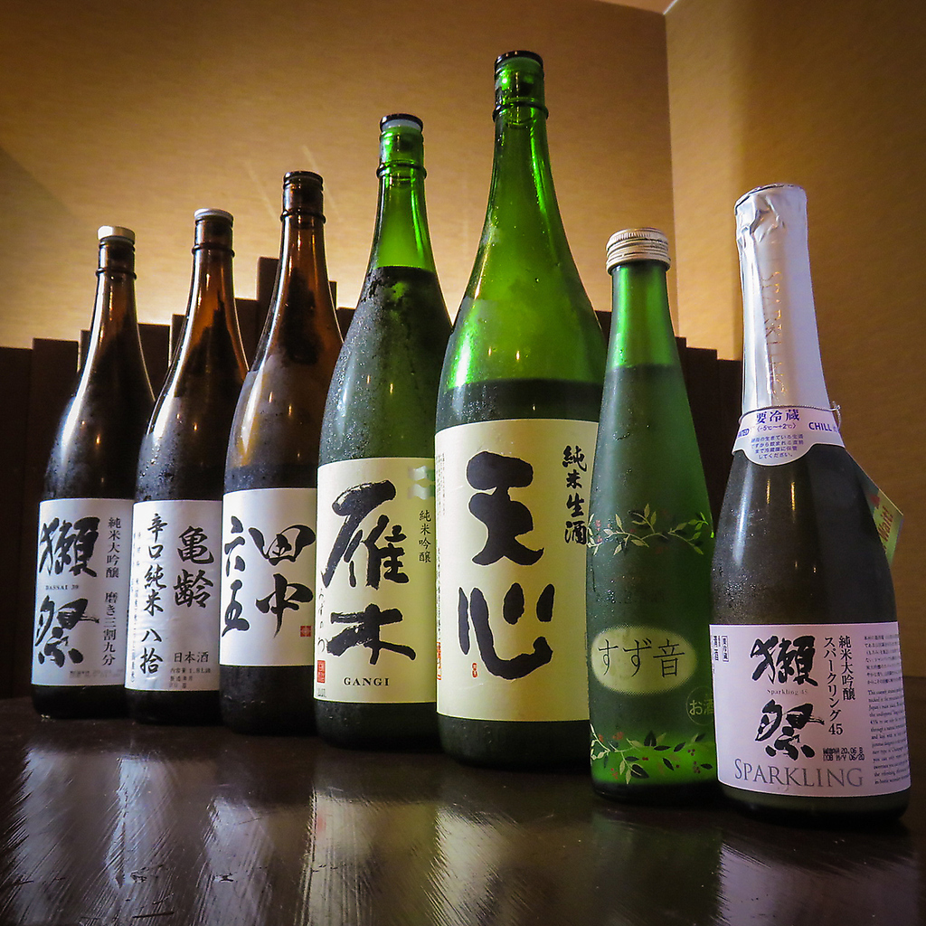 日本酒の種類も豊富！メジャーなものから季節限定のもの迄網羅しております！