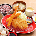 料理メニュー写真&nbsp;かみこみ豚のヒレカツとエビフライお盆80ｇ・食べる野菜味噌汁付き