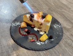目の前で炙るメルトケーキシリーズ　アイスケーキ　プリン