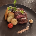 バリエーション豊富な肉料理もご用意★素材ごとに異なる食感や美味しさが存分にお楽しみいただけます