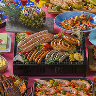 豊富な種類のランチ・ディナービュッフェ