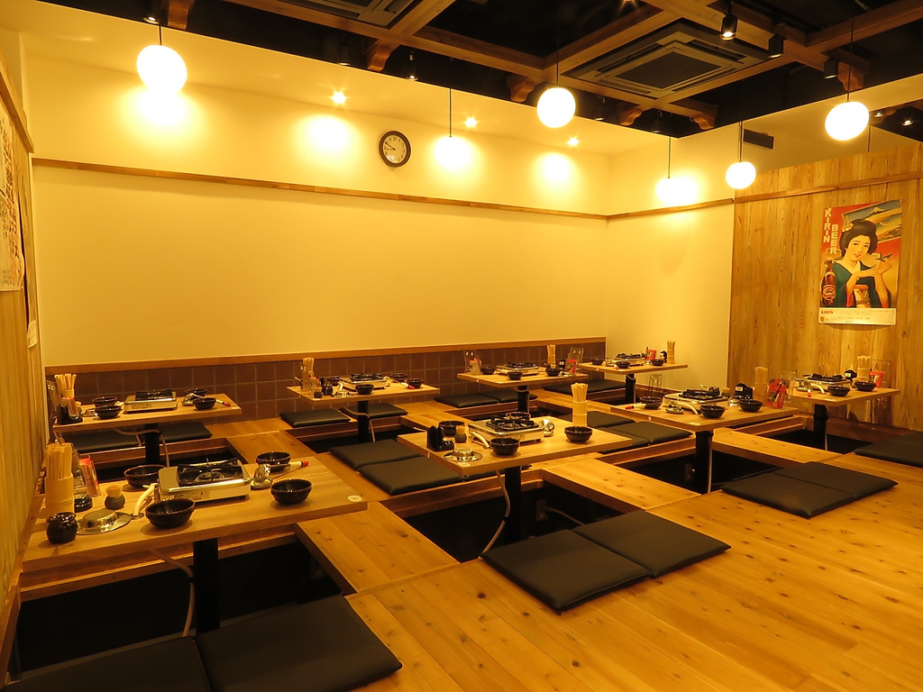 個室に仕切り可能です。歓送迎会、忘年会、新年会など貸切・宴会も承っております♪