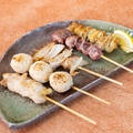 料理メニュー写真 串焼き五種盛り合わせ（塩・タレ）