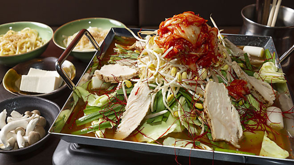 炭火焼鳥とチリトリ鍋 ヤキトリバティ 本町店の写真ギャラリー