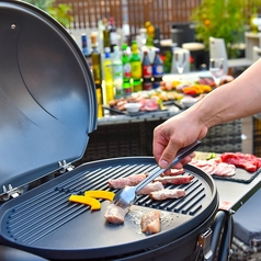 昼から贅沢に楽しむボリューム満点のBBQランチ