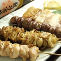 料理メニュー写真 串焼き盛り合わせ 4本