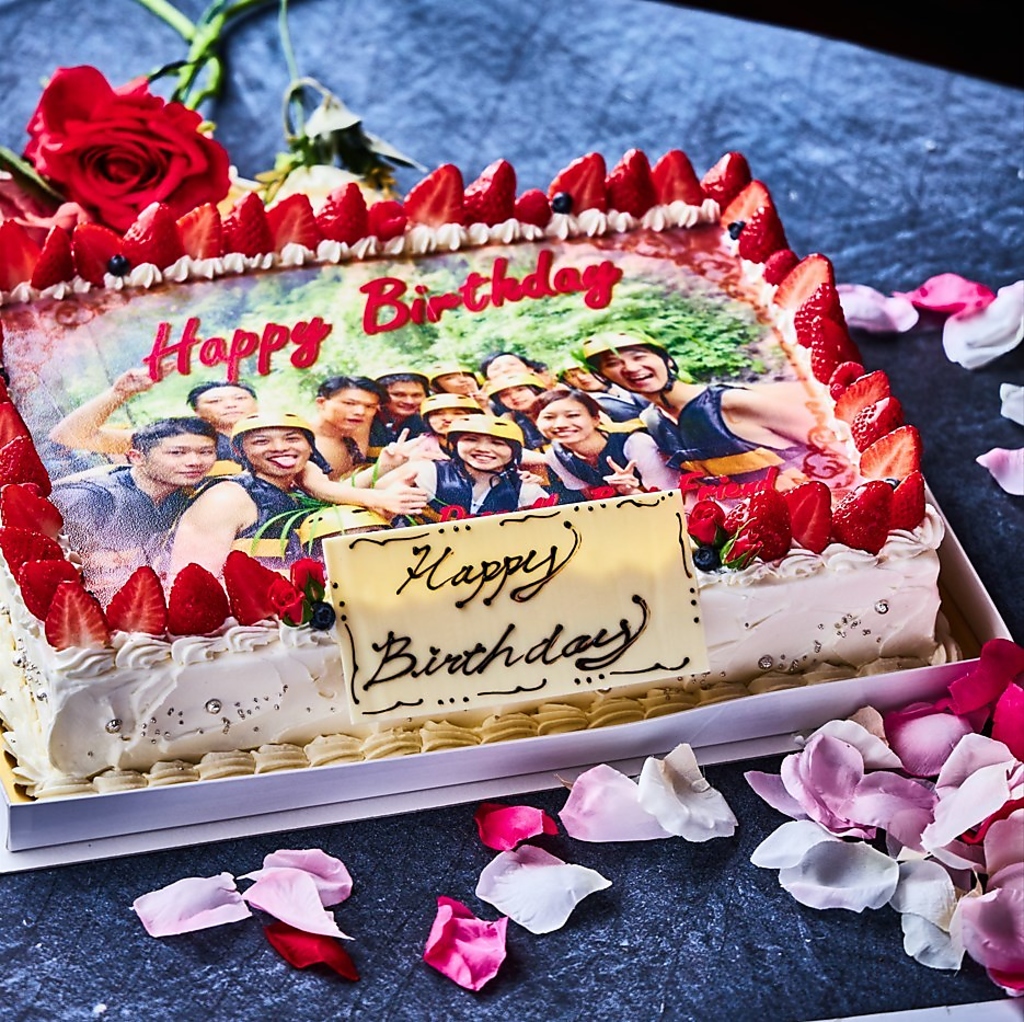 パティシエ特製の「フォトプリントケーキ」が大人気♪お祝い事にどうぞ★