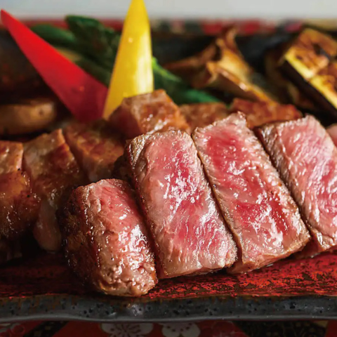 「もっと気軽に神戸牛を」がコンセプトの新感覚レストラン「KOBE BEEF RED ONE」！