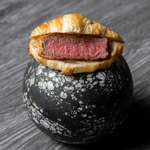 料理長が得意とするフランス料理の技法を用いて焼肉屋としての固定概念の捉われない至高のメニュー！