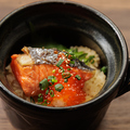 料理メニュー写真&nbsp;鮭といくらの土鍋ご飯