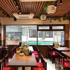 餃子バル福 上野店の雰囲気1