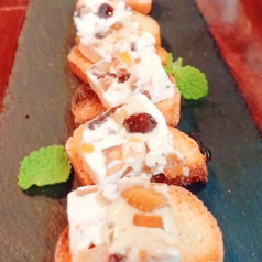 ドライフルーツとナッツのクリームチーズ寄せ