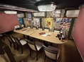 6名掛けのテーブル席は配置を変えれば最大30名様程度の宴会もOK☆
