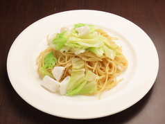 ヤリイカとキャベツのアンチョビ風味ぺぺロンチーノ