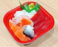コスパ最高★ボリューム満足♪590円で食べられる海鮮丼
