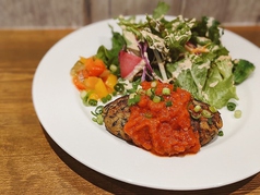 鶏ひき肉と野菜のジューシー豆腐ハンバーグ