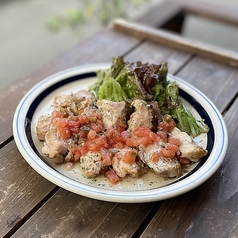 栗豚肩ロースの溶岩焼き　トマトサルサ(Lava Grilled Pork Shoulder Loin with Tomato Salsa)