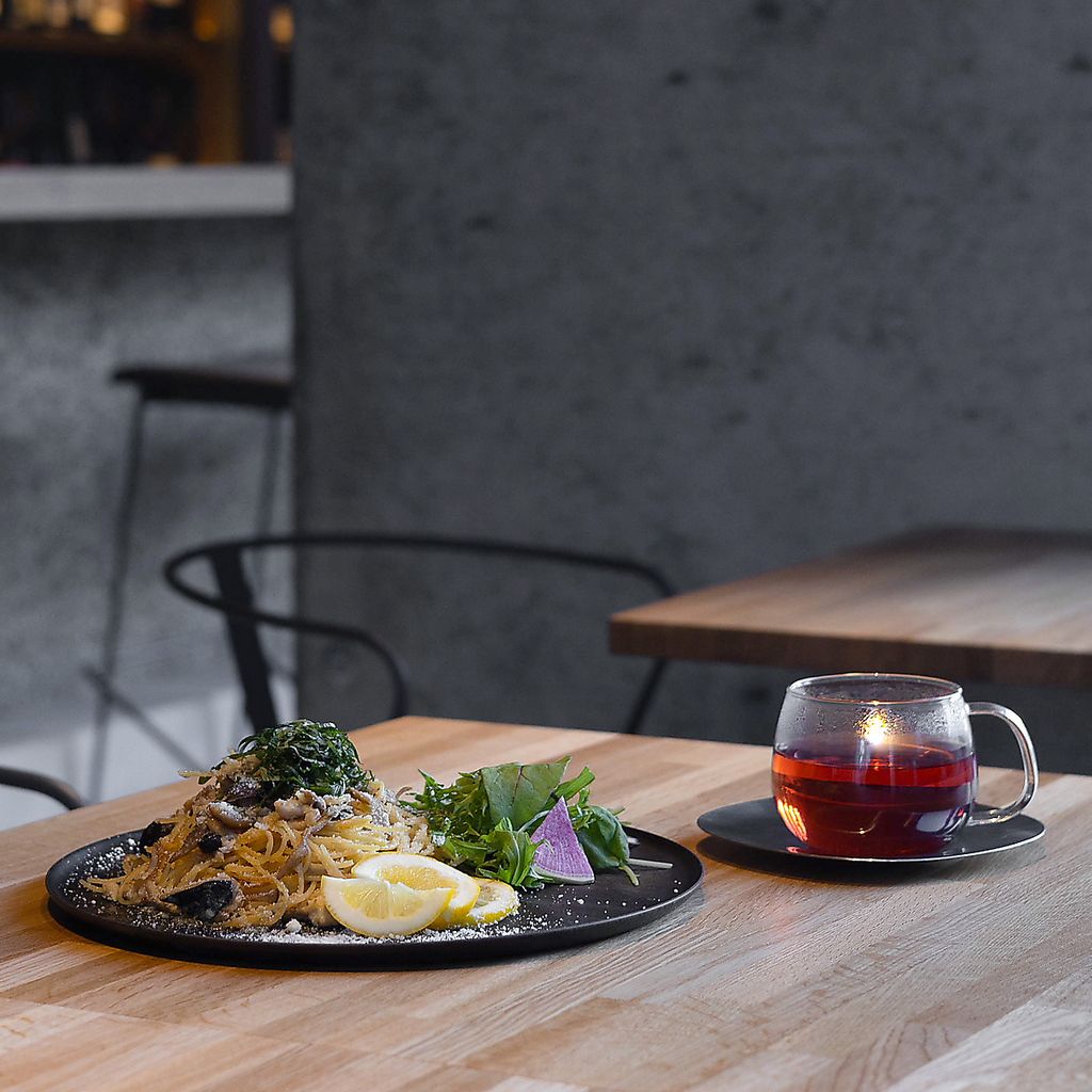 お昼の雰囲気1：ゆったりとした店内でランチはいかが？