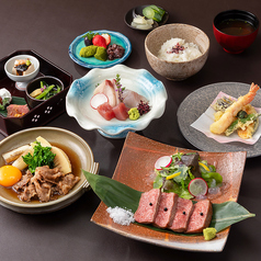 【Lunch】前菜、造里、肉料理、デザートなどがついたランチコース2,750円/3,300円/5,500円〜ご用意の写真