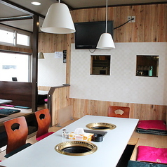 ホルモン焼き 札幌しちりんの雰囲気2