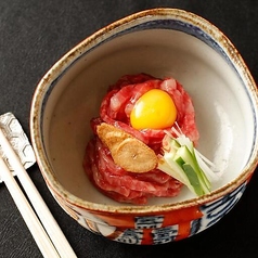 特上黒毛和牛とろ刺しユッケ