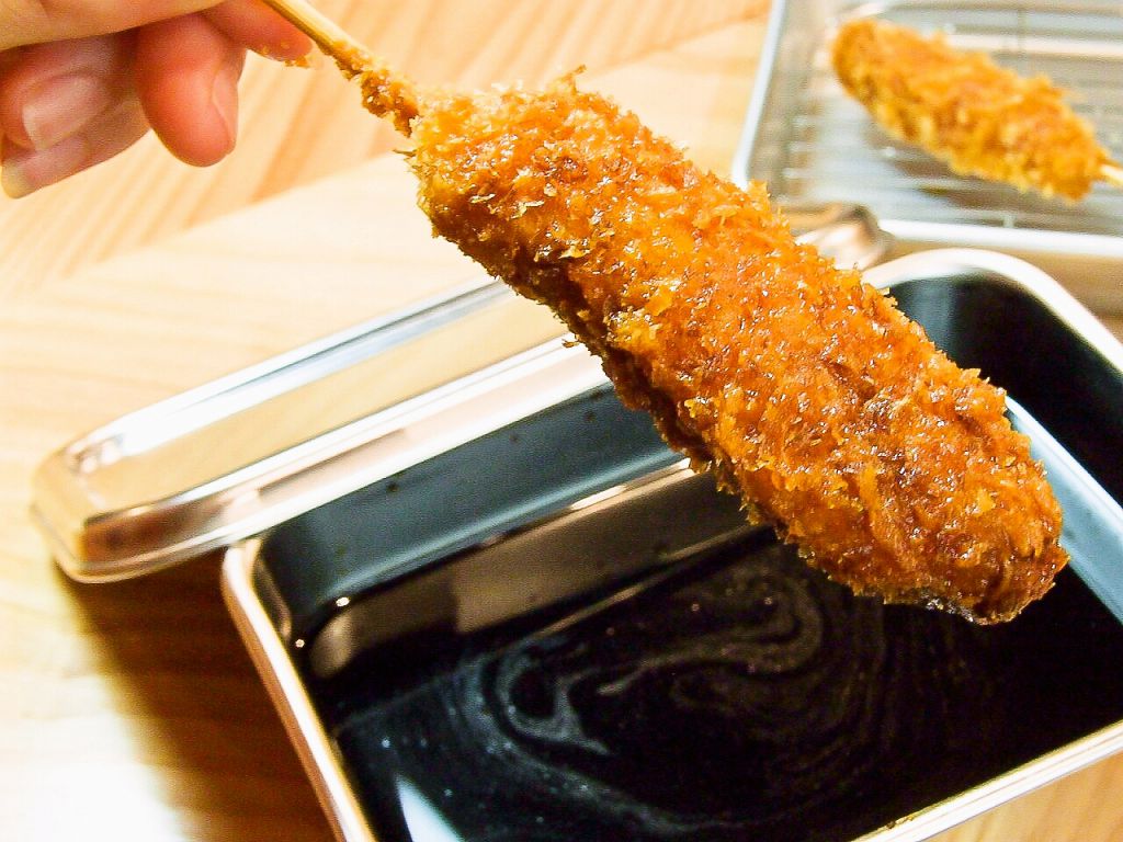 『ソースは２度づけ禁止！』オリジナルソースは軽い口あたり。