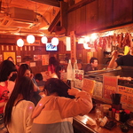 提灯に手作りの家具、懐かしのＢＧＭが流れるレトロな雰囲気の店内♪